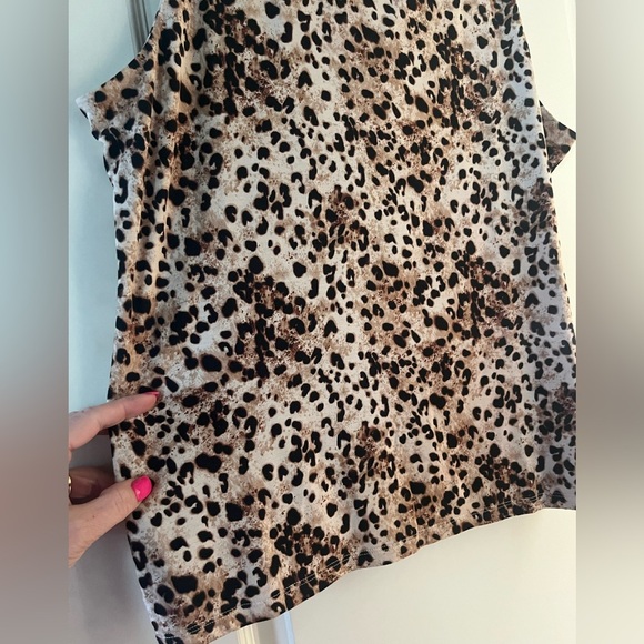 New! Bar III Animal Print Sleeveless Rayon & Spandex Blouse Women’s Size 2X - Picture 5 of 11
